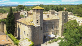 Manoir envoûtant dans le village d'Agel avec piscine privée